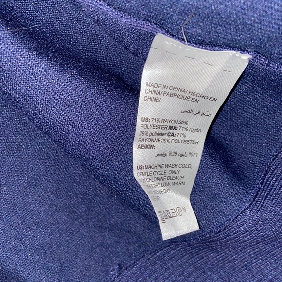 NWOT-Chico’s woman’s cardigan - Picture 3 of 4